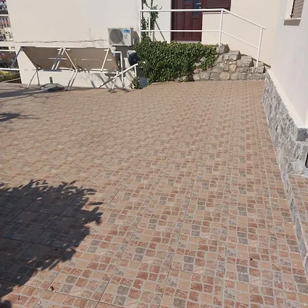 Kadmen Apartament Ika