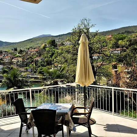 Kadmen Apartamento Ika