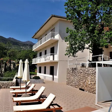 Kadmen Appartement Ika