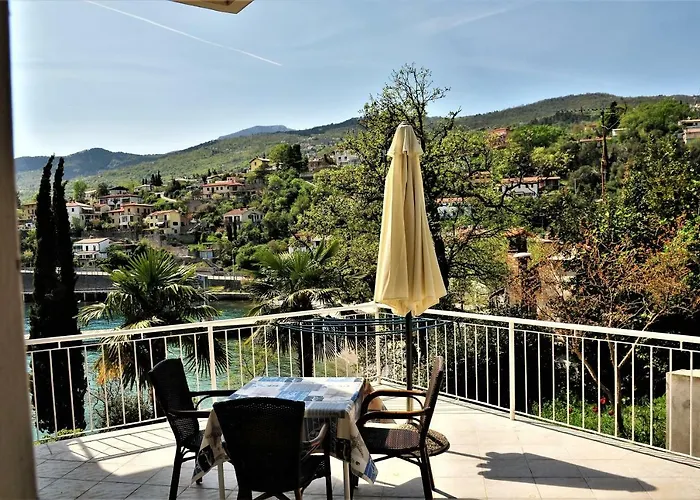 Kadmen 아파트 이카